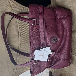 Giani Bernini maroon leather purse. New With Tags
